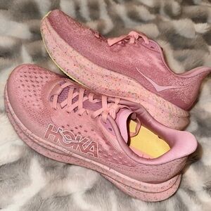 HOKA size 6.5